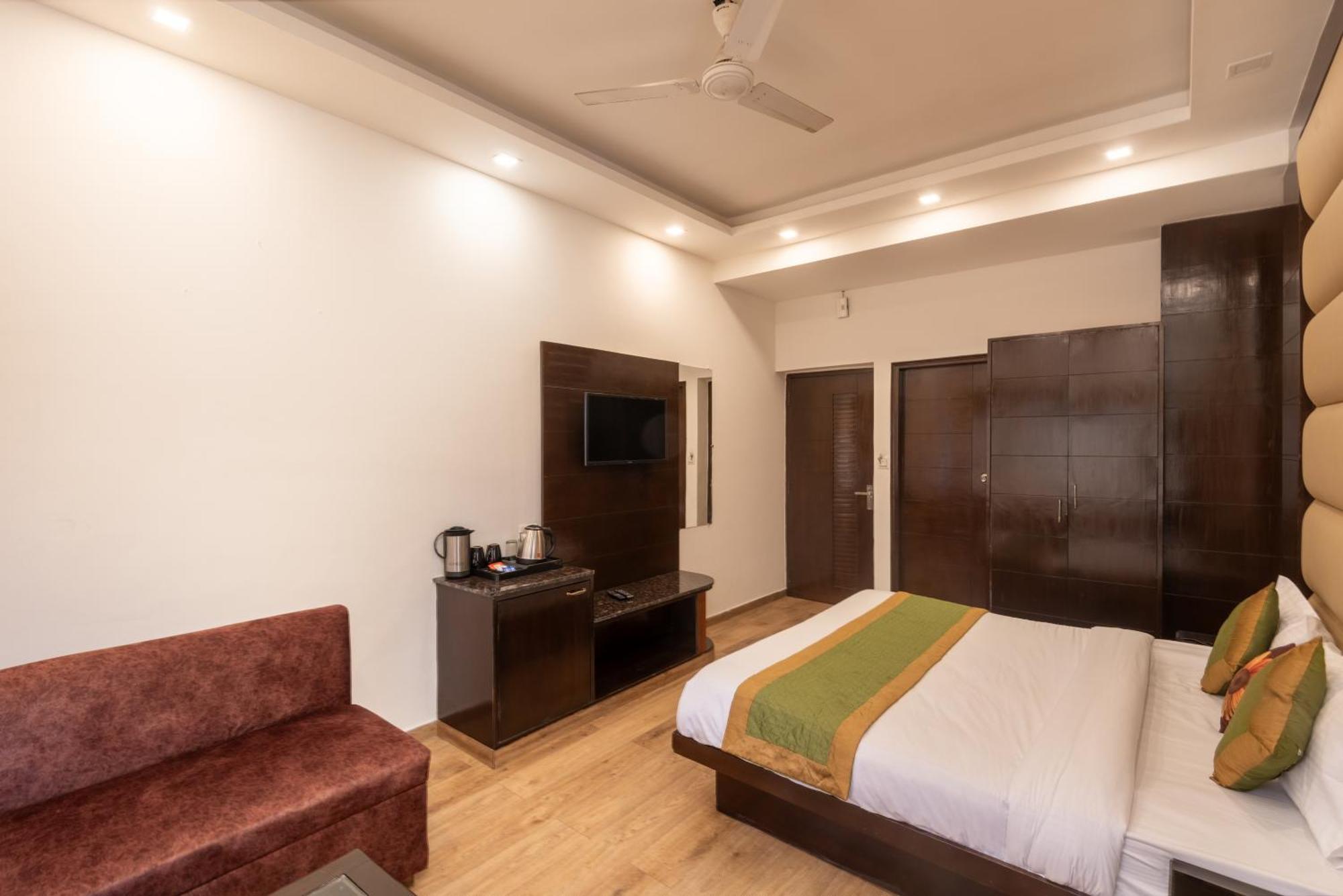 Hotel 30 Degree North Mussoorie Exterior photo